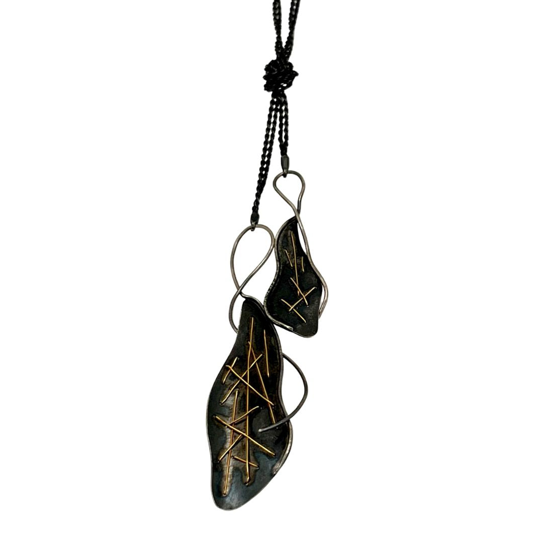 Freeform Lariat