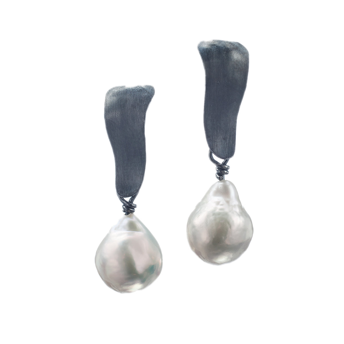 Suzanne Schwartz Short Pearl Oxidized Earrings