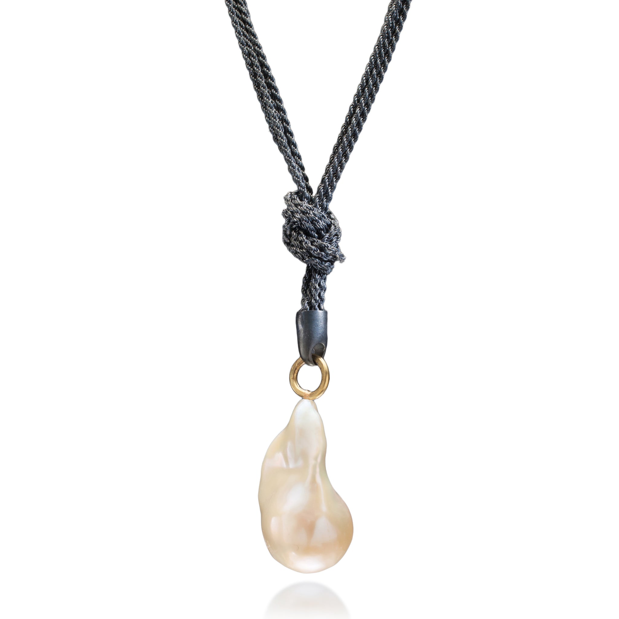 Large black pearl pendant discount