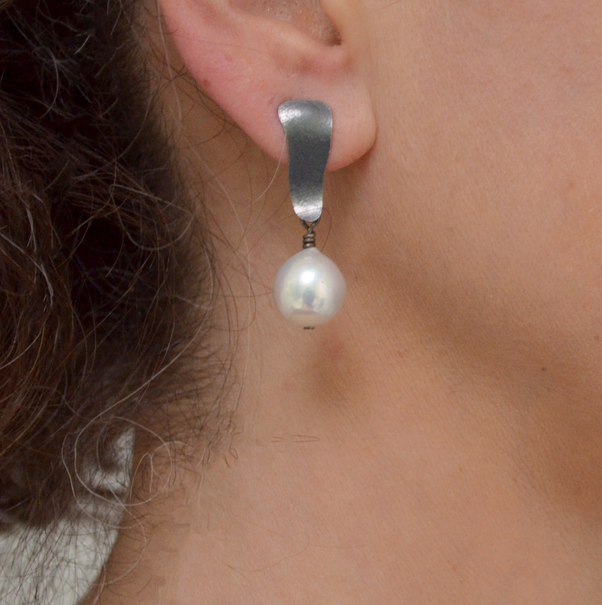 Suzanne Schwartz Short Pearl Oxidized Earrings